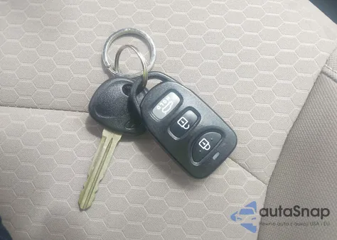 2020 Hyundai Elantra Se z USA, uszkodzony, nr VIN 5NPD74LF3LH619008